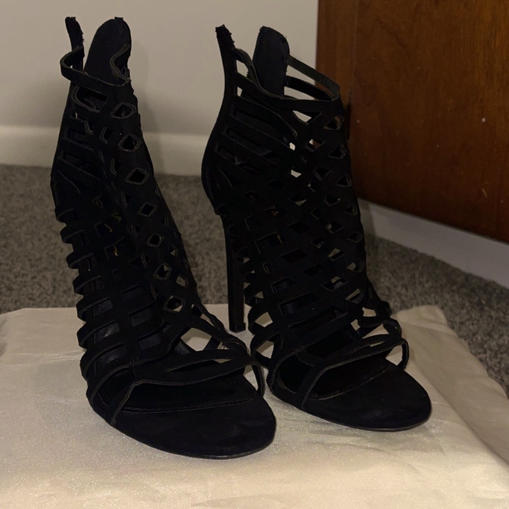 Black sandle like heels size US 8.5